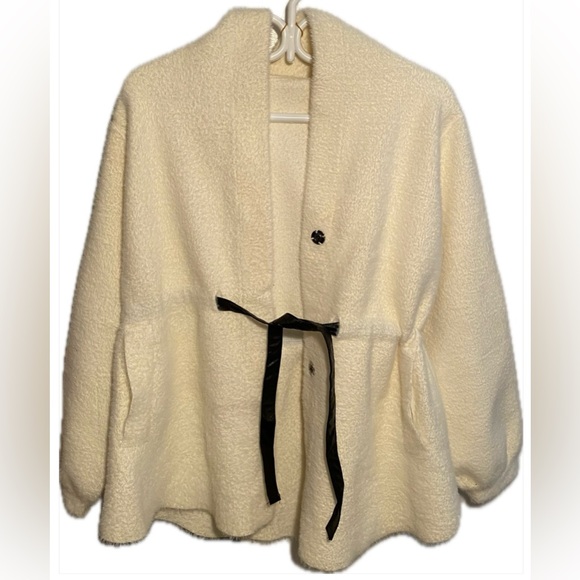 Woolen Jacket - Picture 2 of 4